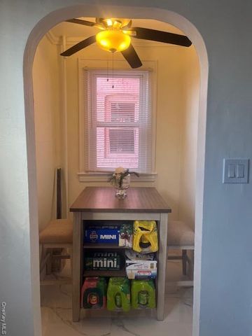 107-35 E Van Wyck Expressway, Jamaica, NY 11435