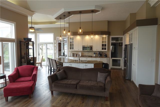 5 Blue Pine Circle, Penfield, NY 14526