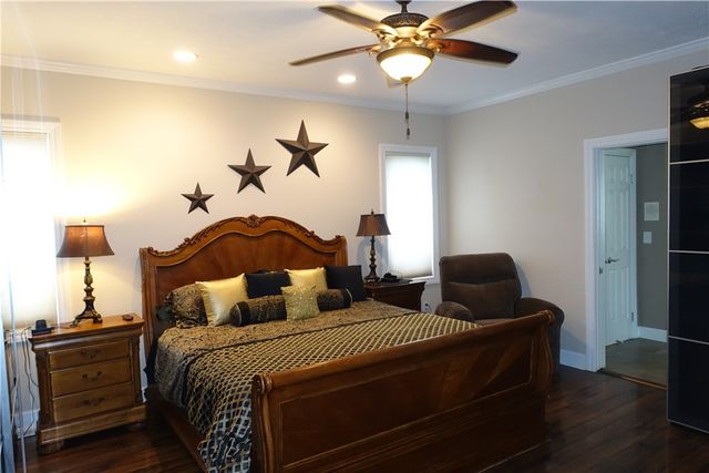 5 Blue Pine Circle, Penfield, NY 14526