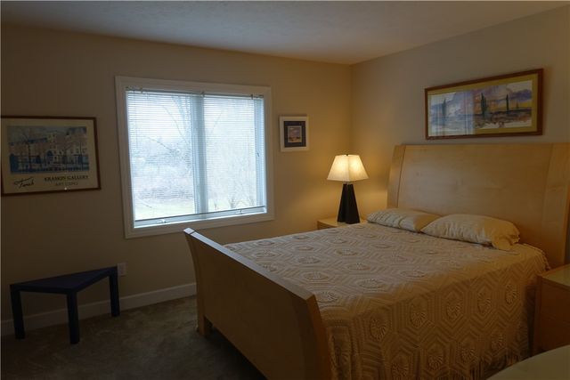 5 Blue Pine Circle, Penfield, NY 14526