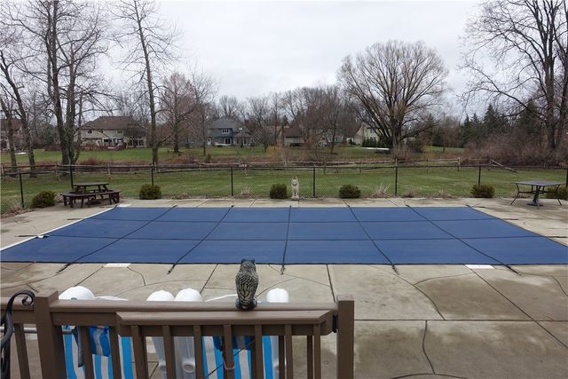 5 Blue Pine Circle, Penfield, NY 14526