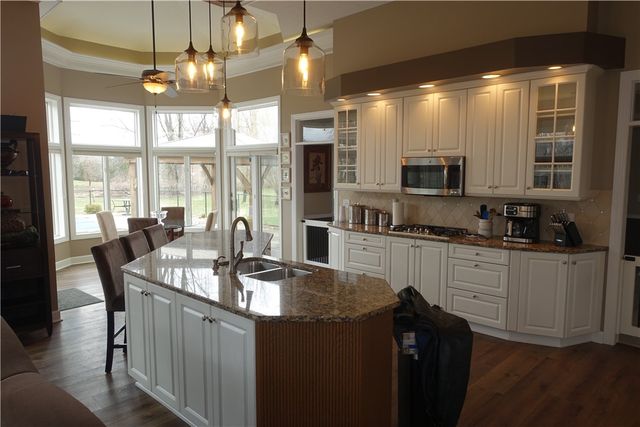 5 Blue Pine Circle, Penfield, NY 14526