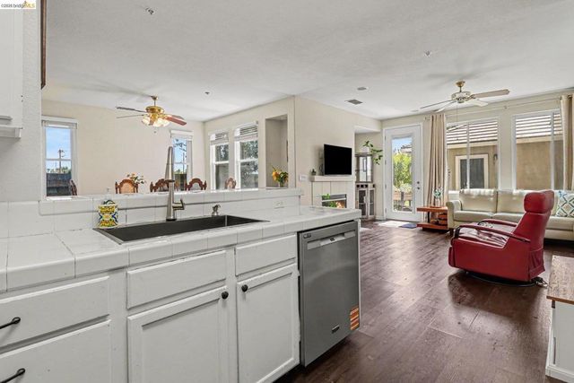 52 Rockwell St, Brentwood, CA 94513