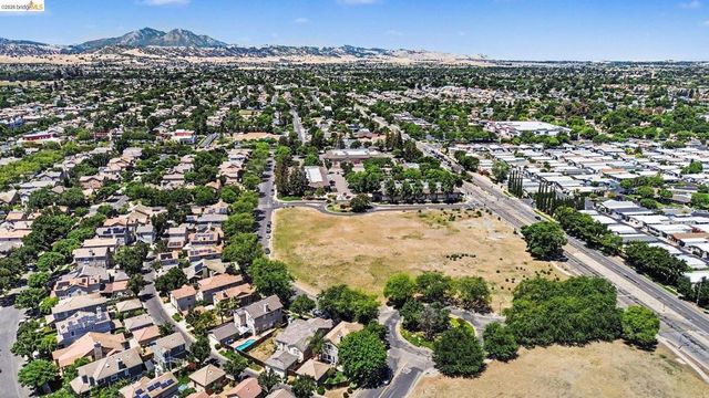 52 Rockwell St, Brentwood, CA 94513