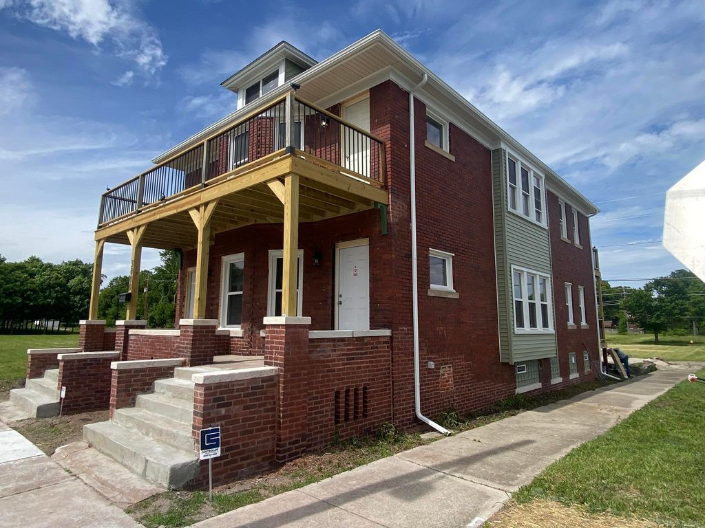 3000 Van Dyke Street, Detroit, MI 48214