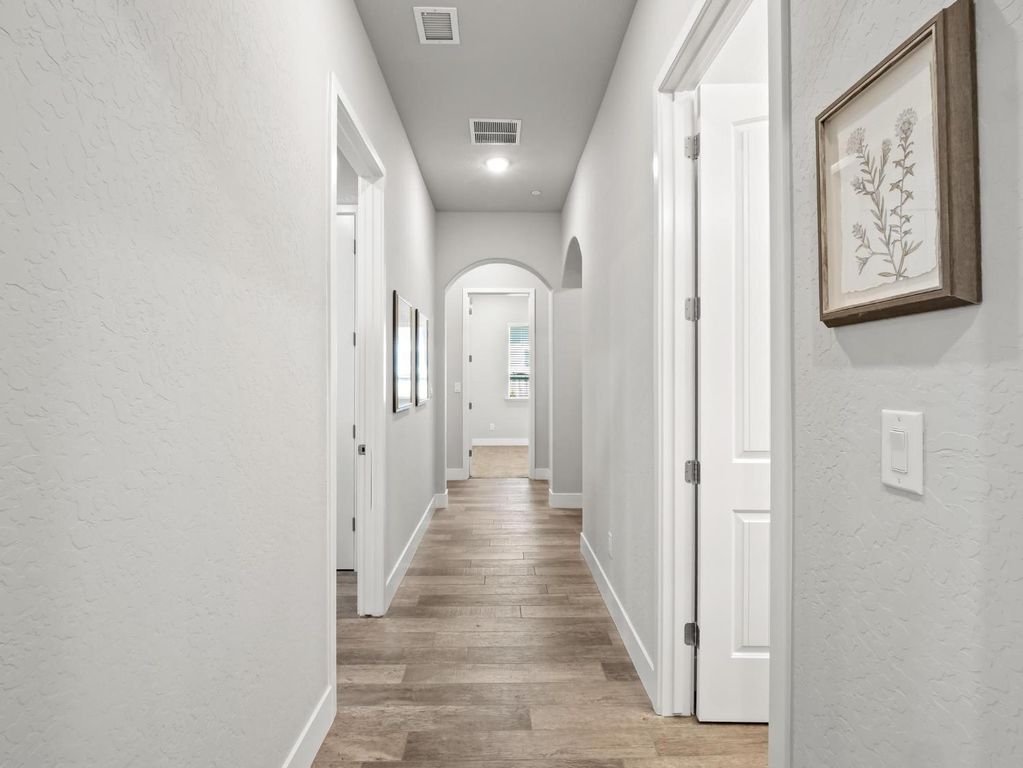 Image 42 of property listing at 1734 N Park Avenue, Clovis, CA 93619