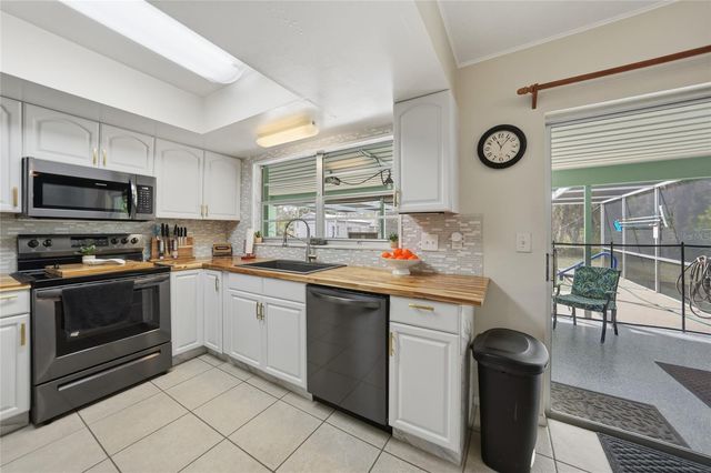 15223 CHAMBERLAIN BOULEVARD, Port Charlotte, FL 33953