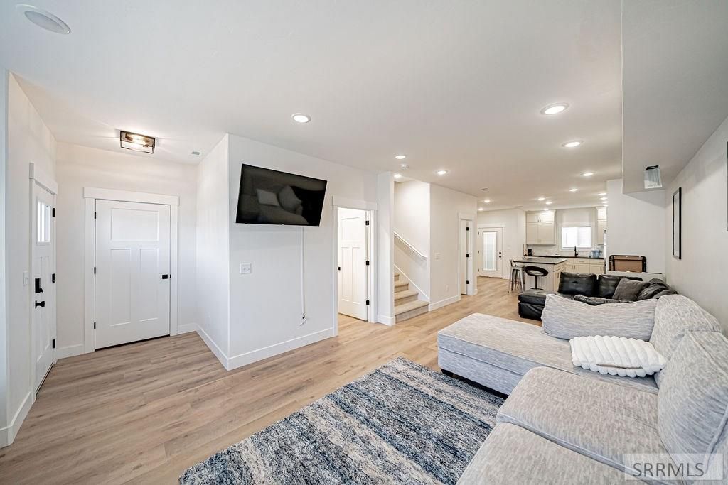 Image 3 of property listing at 1426 Fremont Ave, Idaho Falls, ID 83402