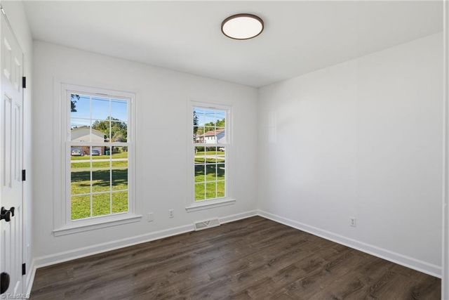 202 Dilworth Road, High Point, NC 27265