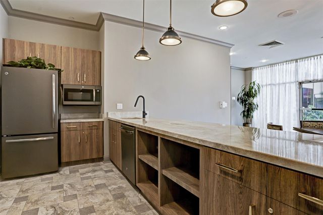 2929 Buffalo Speedway Street A1802, Houston, TX 77098