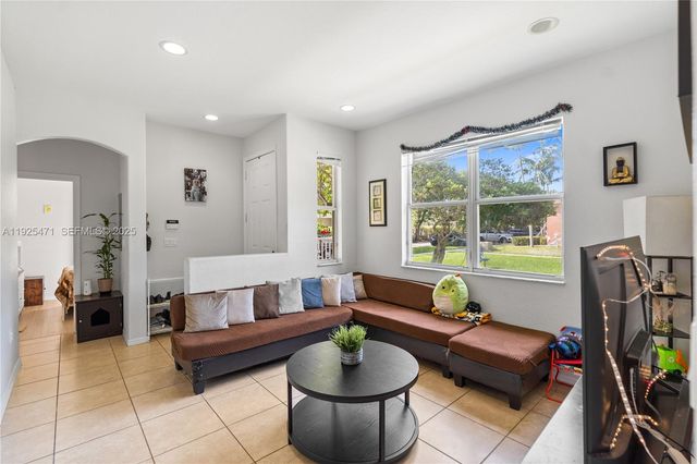 10997 SW 238th TER, Homestead, FL 33032