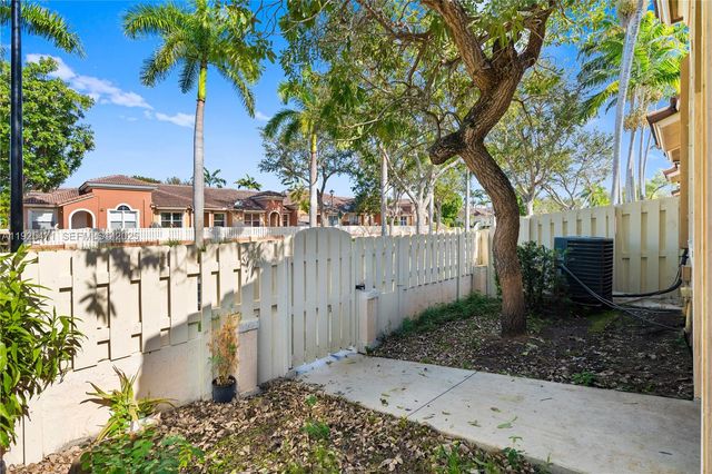 10997 SW 238th TER, Homestead, FL 33032