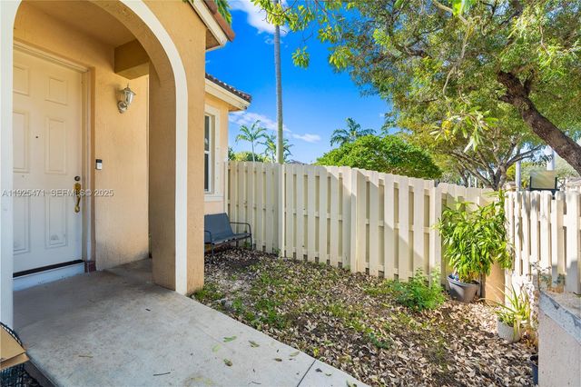 10997 SW 238th TER, Homestead, FL 33032