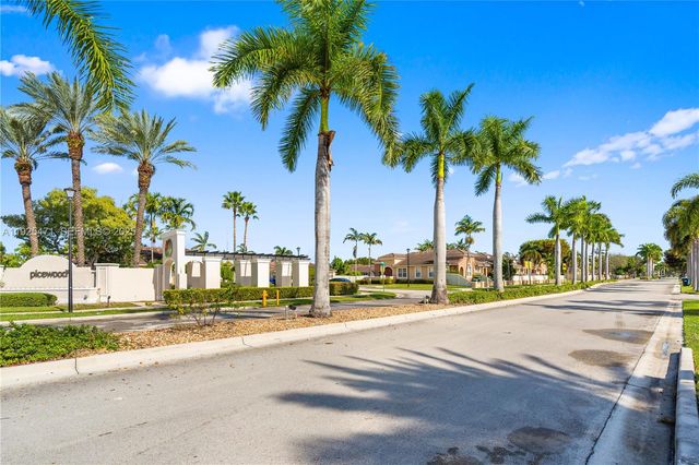 10997 SW 238th TER, Homestead, FL 33032