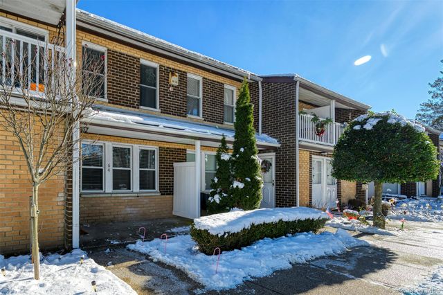 64 Artist Lake Drive, Middle Island, NY 11953