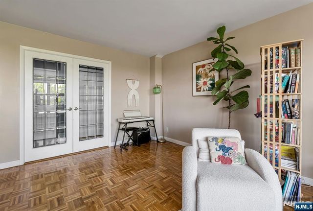2352 Linwood Avenue 6C, Fort Lee, NJ 07024
