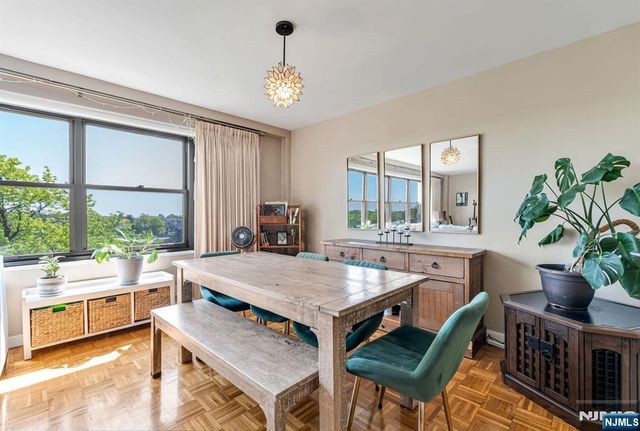2352 Linwood Avenue 6C, Fort Lee, NJ 07024