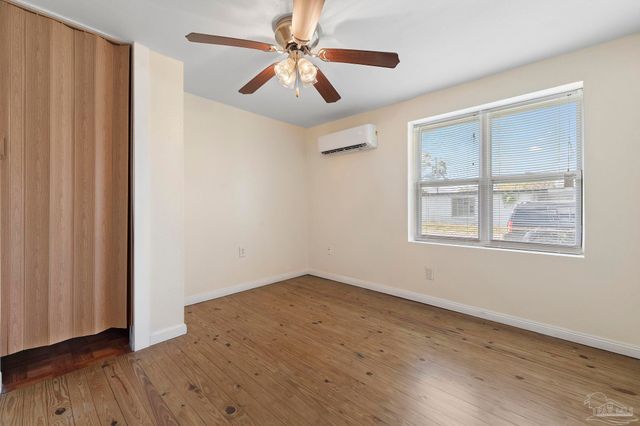 1910 W Lloyd St, Pensacola, FL 32501