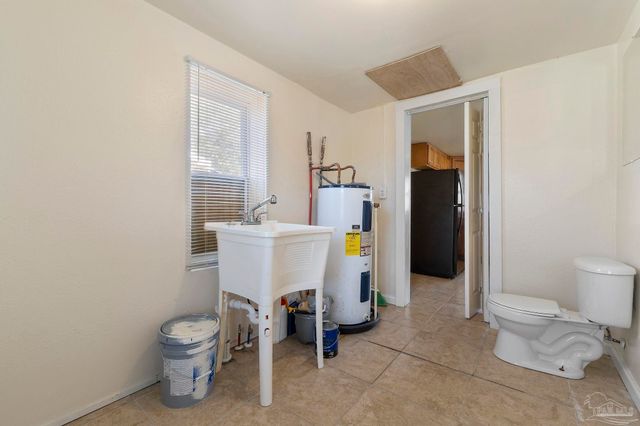 1910 W Lloyd St, Pensacola, FL 32501