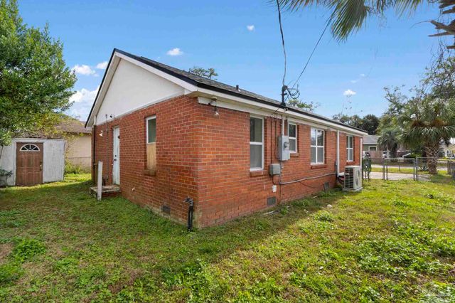 1910 W Lloyd St, Pensacola, FL 32501