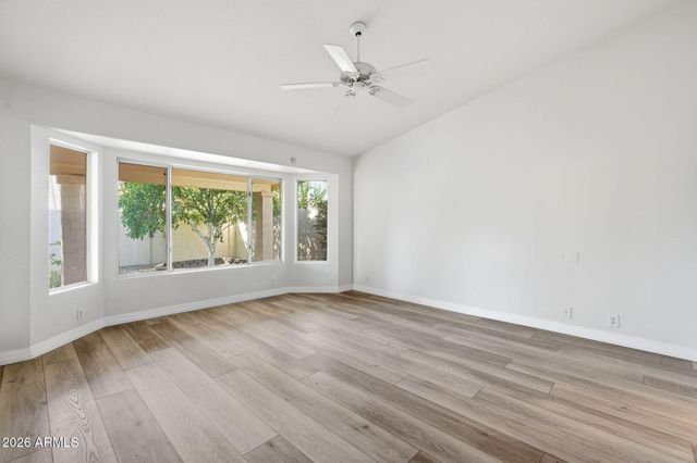 8461 W ROSEMONTE Drive, Peoria, AZ 85382