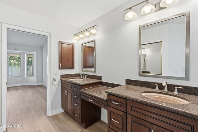 8461 W ROSEMONTE Drive, Peoria, AZ 85382