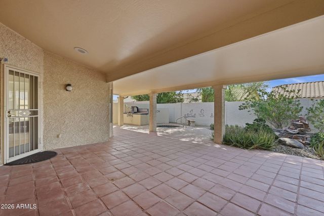 8461 W ROSEMONTE Drive, Peoria, AZ 85382