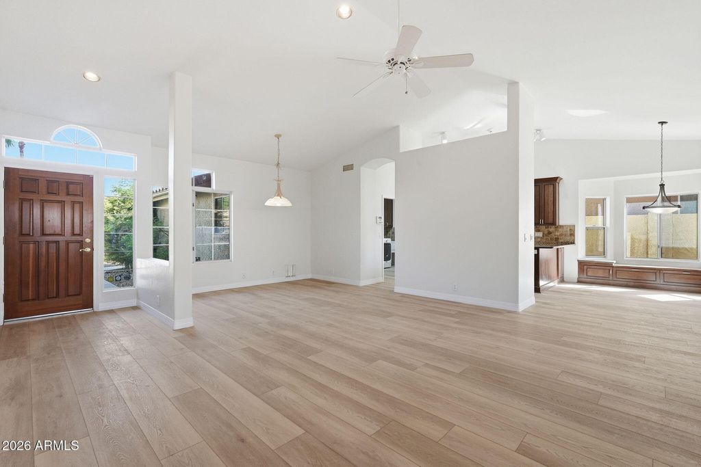 8461 W ROSEMONTE Drive, Peoria, AZ 85382 — photo 4