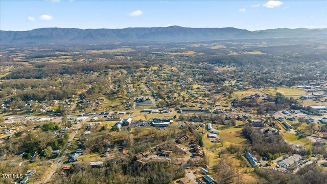 1141 East Timbers E 1141, Greeneville, TN 37745