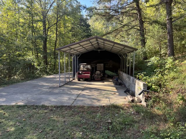 480 Hickman Shores Rd, Dover, TN 37058