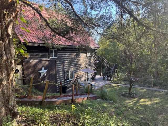 480 Hickman Shores Rd, Dover, TN 37058