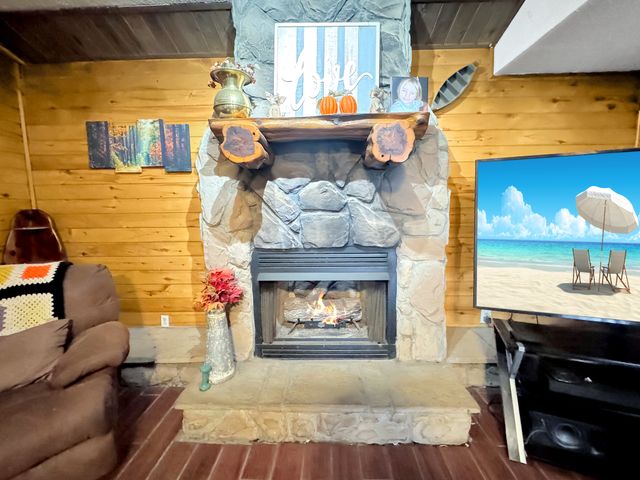 480 Hickman Shores Rd, Dover, TN 37058