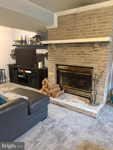 816 VALLEY DR, Crownsville, MD 21032