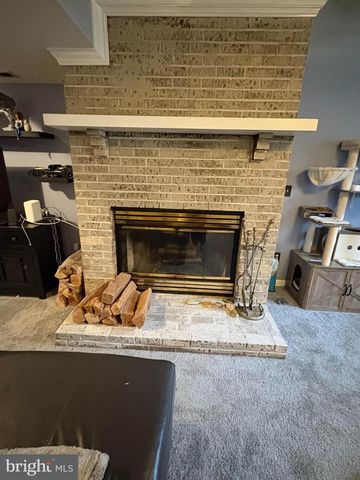 816 VALLEY DR, Crownsville, MD 21032