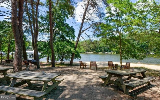 816 VALLEY DR, Crownsville, MD 21032