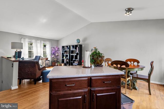 816 VALLEY DR, Crownsville, MD 21032