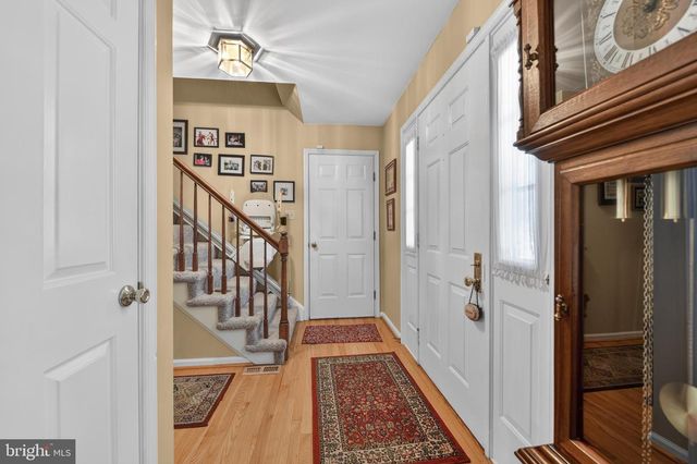 1747 COLONY DR, Wyomissing, PA 19610