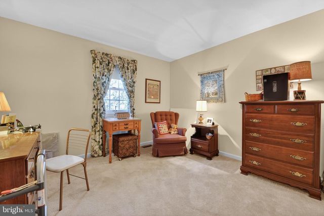 1747 COLONY DR, Wyomissing, PA 19610