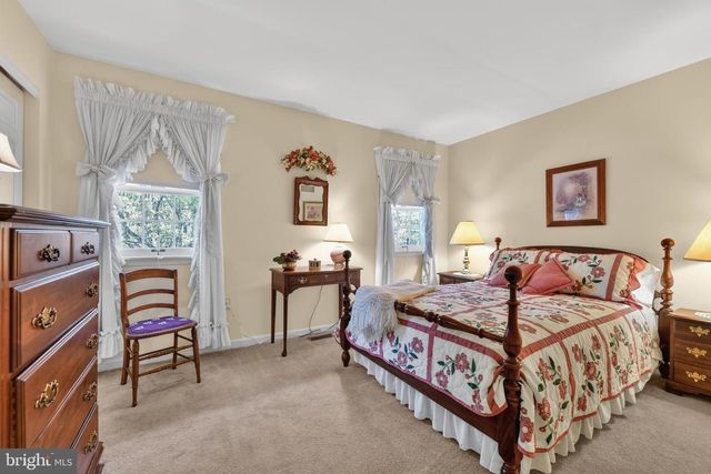 1747 COLONY DR, Wyomissing, PA 19610