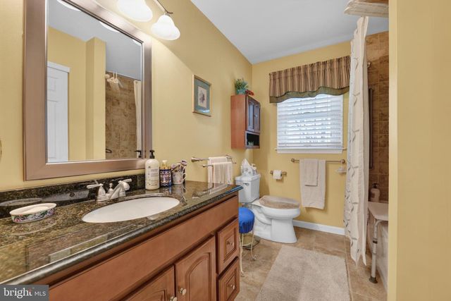 1747 COLONY DR, Wyomissing, PA 19610
