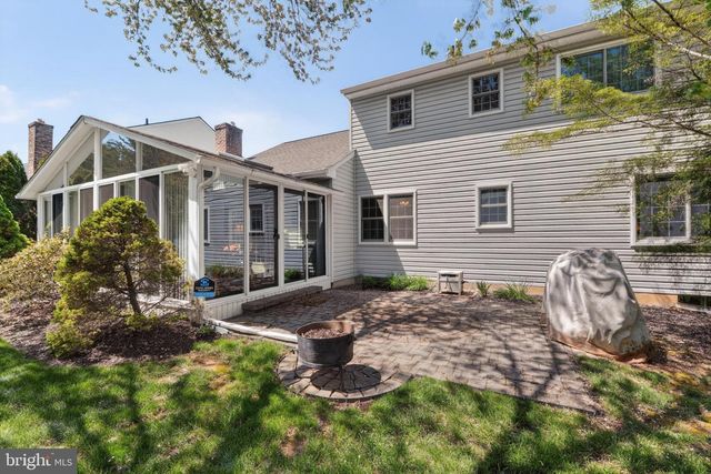 1747 COLONY DR, Wyomissing, PA 19610