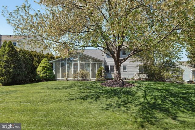 1747 COLONY DR, Wyomissing, PA 19610