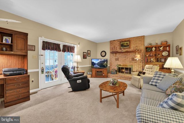1747 COLONY DR, Wyomissing, PA 19610