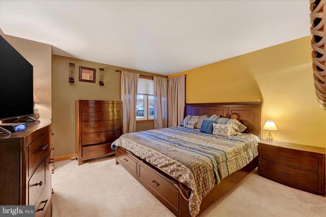 1813 HANFORD RD, Rosedale, MD 21237