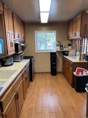 8068 El Manor, Westchester, CA 90045