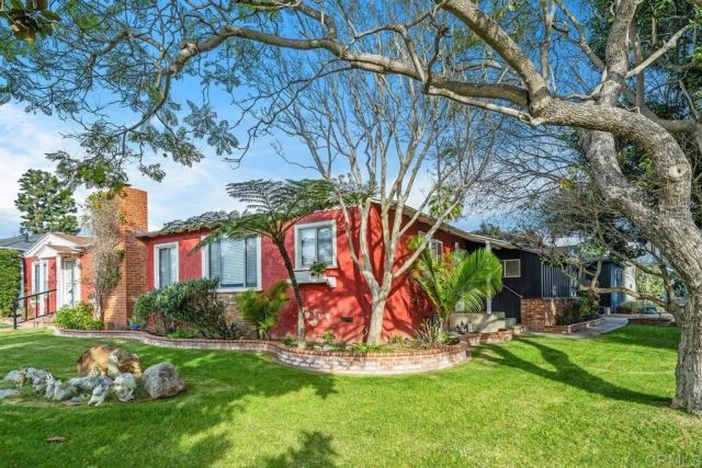 8068 El Manor, Westchester, CA 90045