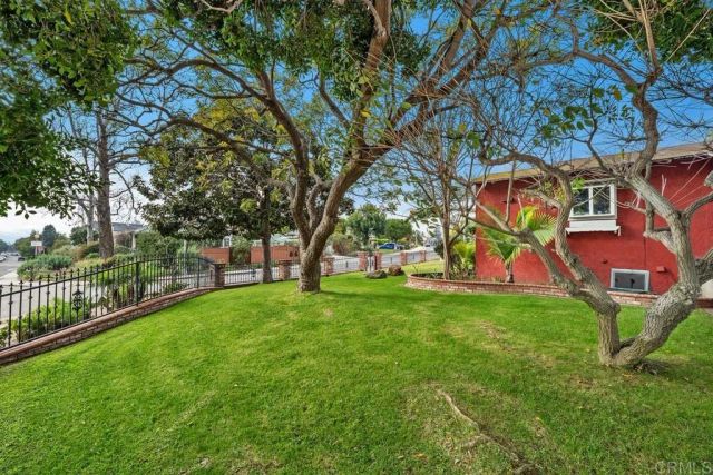 8068 El Manor, Westchester, CA 90045