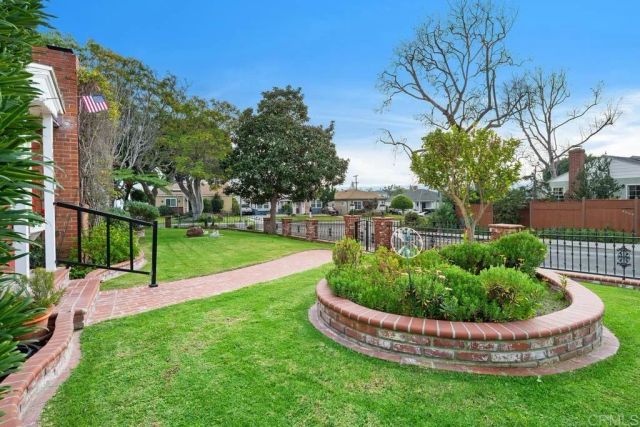 8068 El Manor, Westchester, CA 90045