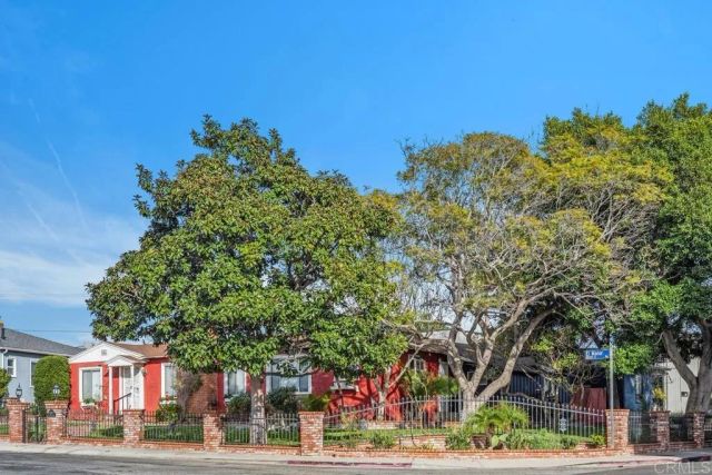 8068 El Manor, Westchester, CA 90045