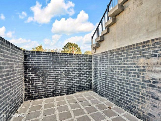 206 Granite Drive, Sevierville, TN 37876